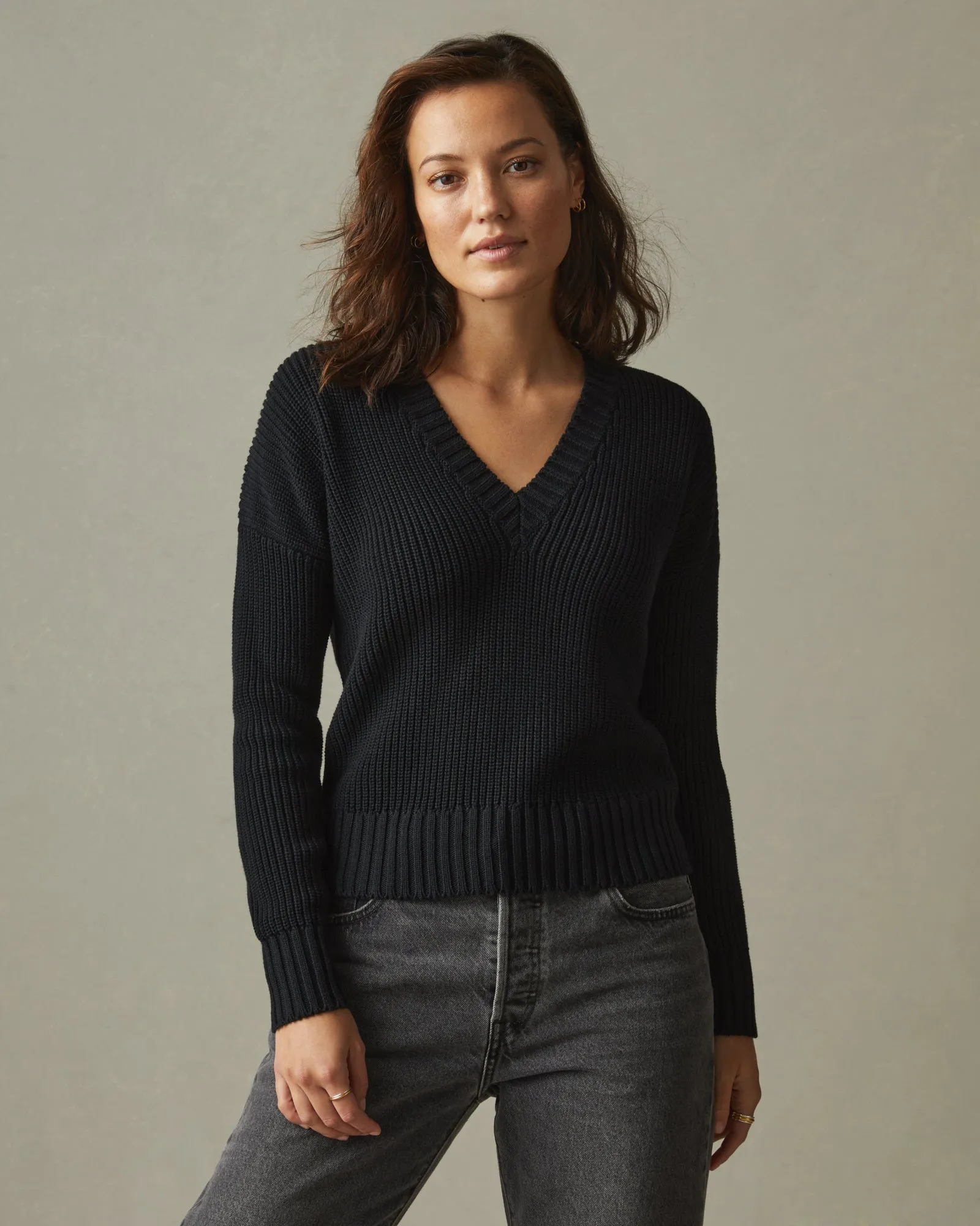 Chunky Cotton V-Neck Sweater - Black